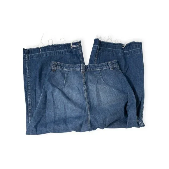 We The Free Dawn to Dusk Ultra High Rise Flare Jeans SZ 28 Patch Pocket Crop - Picture 13 of 16